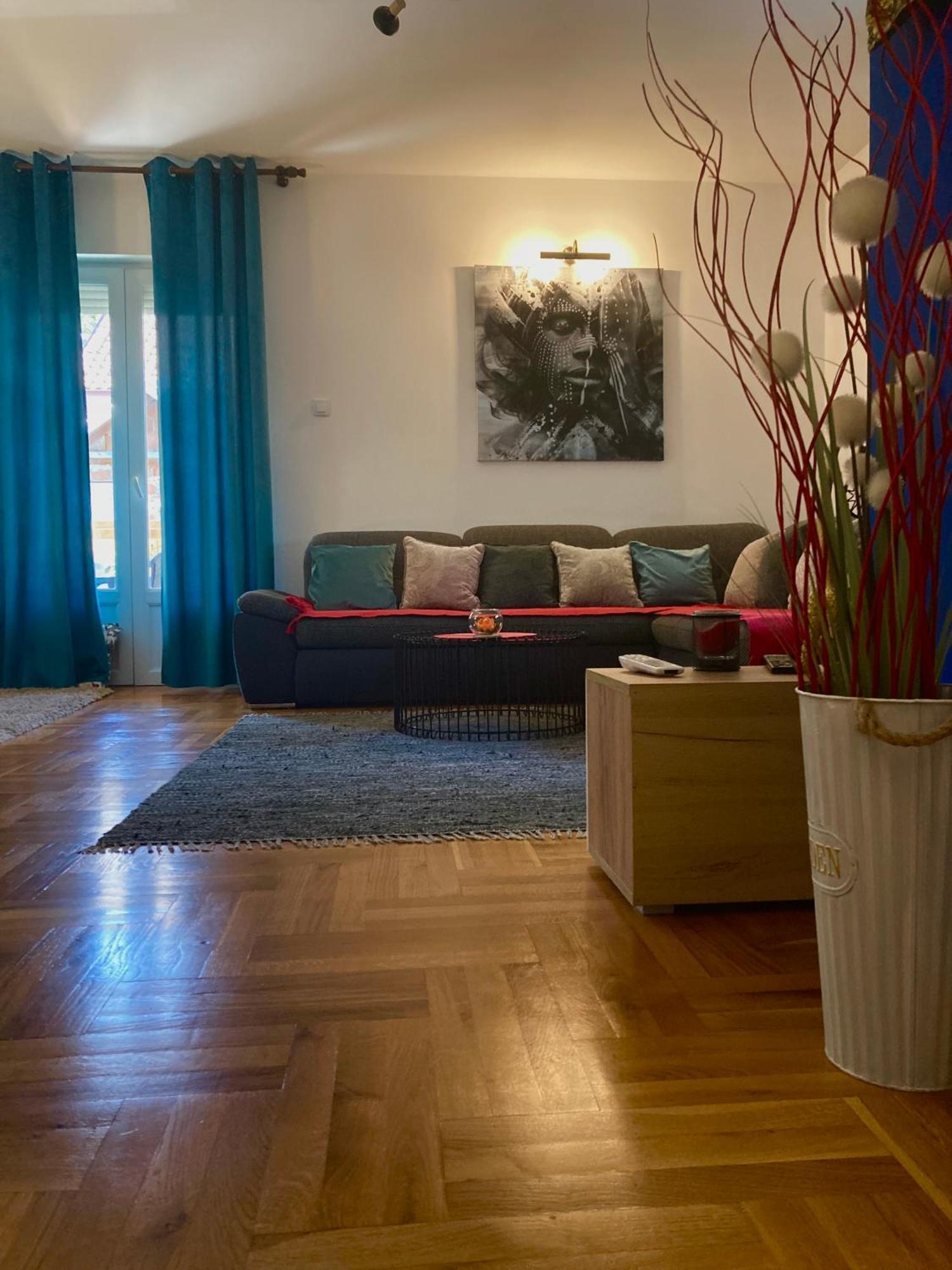Apartamento Amazing Memories Belgrado Exterior foto